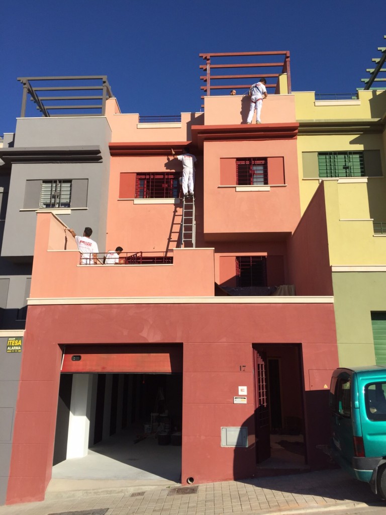 Fachada impia con agua a presión Málaga